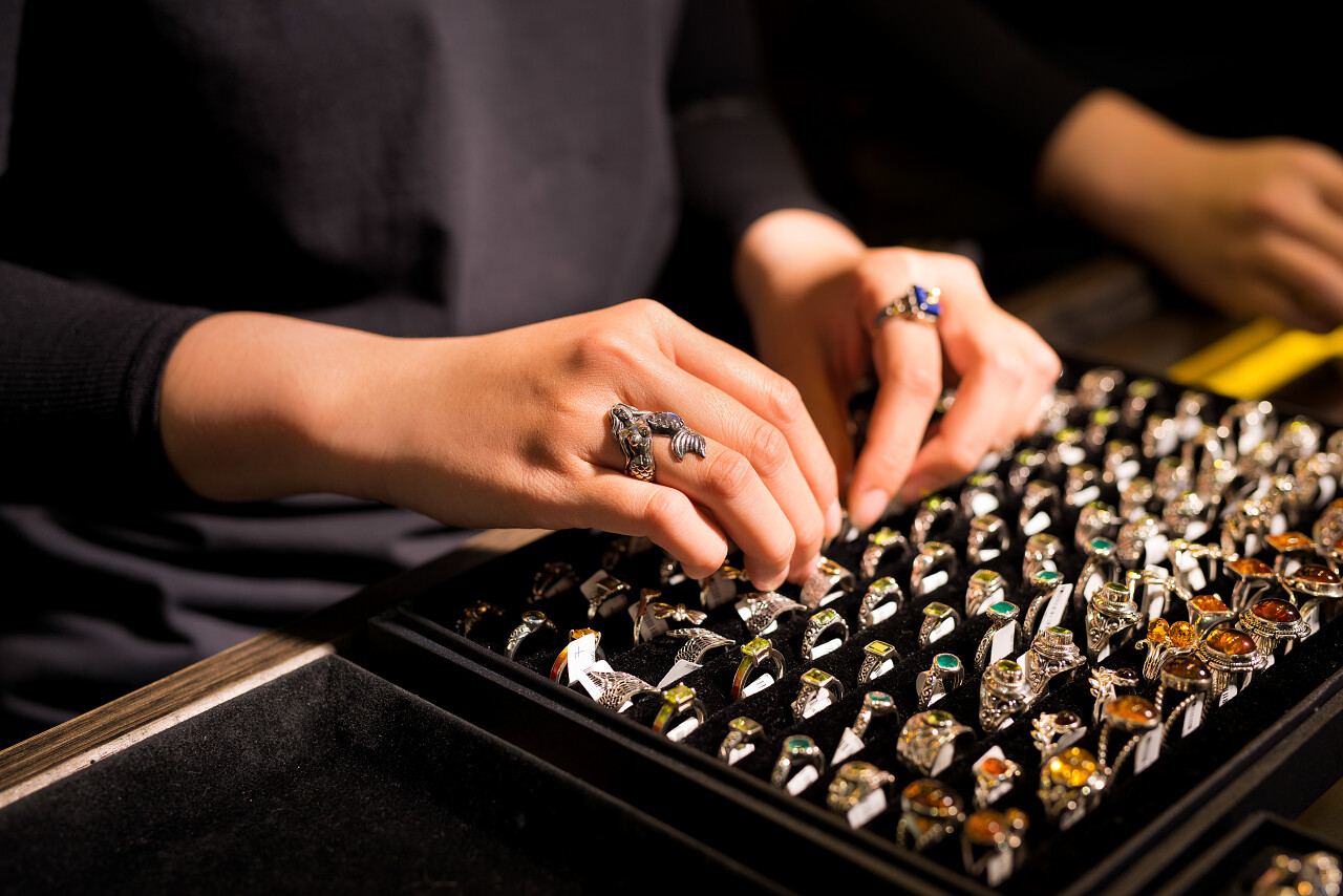 珠宝女人 解读现代女性与珠宝首饰零售的优雅对话